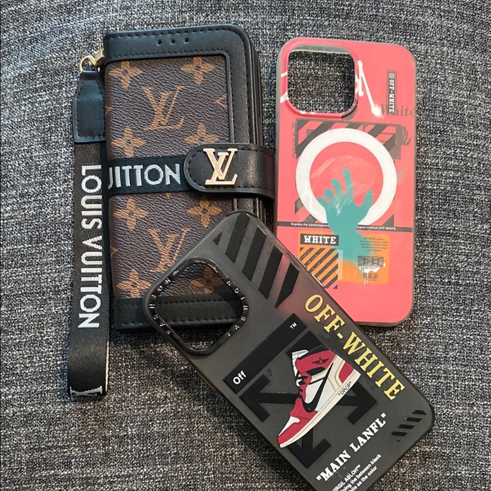 Louis Vuitton Monogram Wallet/Phone case with 2 Off-White Phone Cases